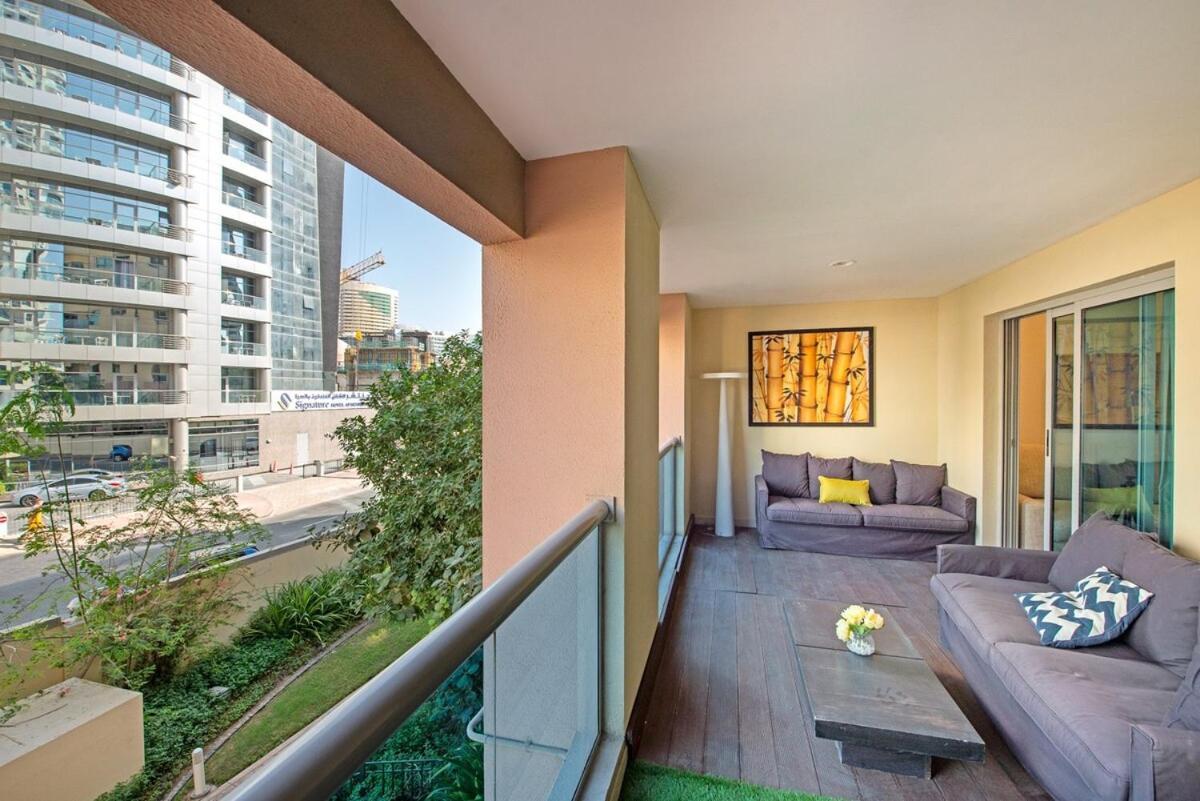 Delightful 2-bedroom At Belvedere Marina With Balcony Views